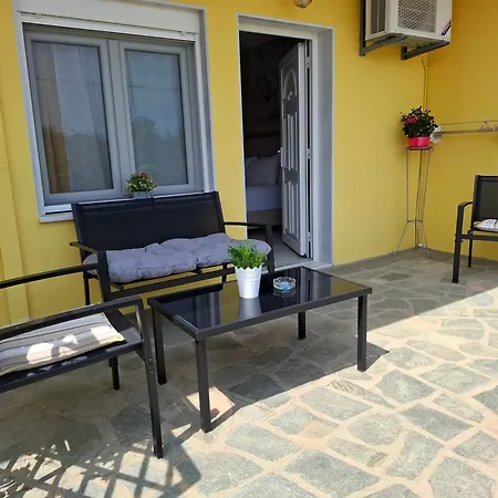 House Elena Apartment