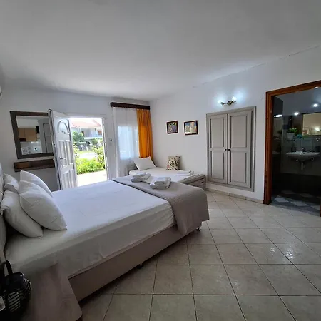 Apartment House Elena Koinira