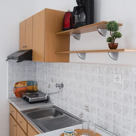 House Elena * Kinira