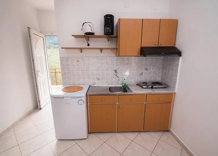 House Elena Apartmán Koinira